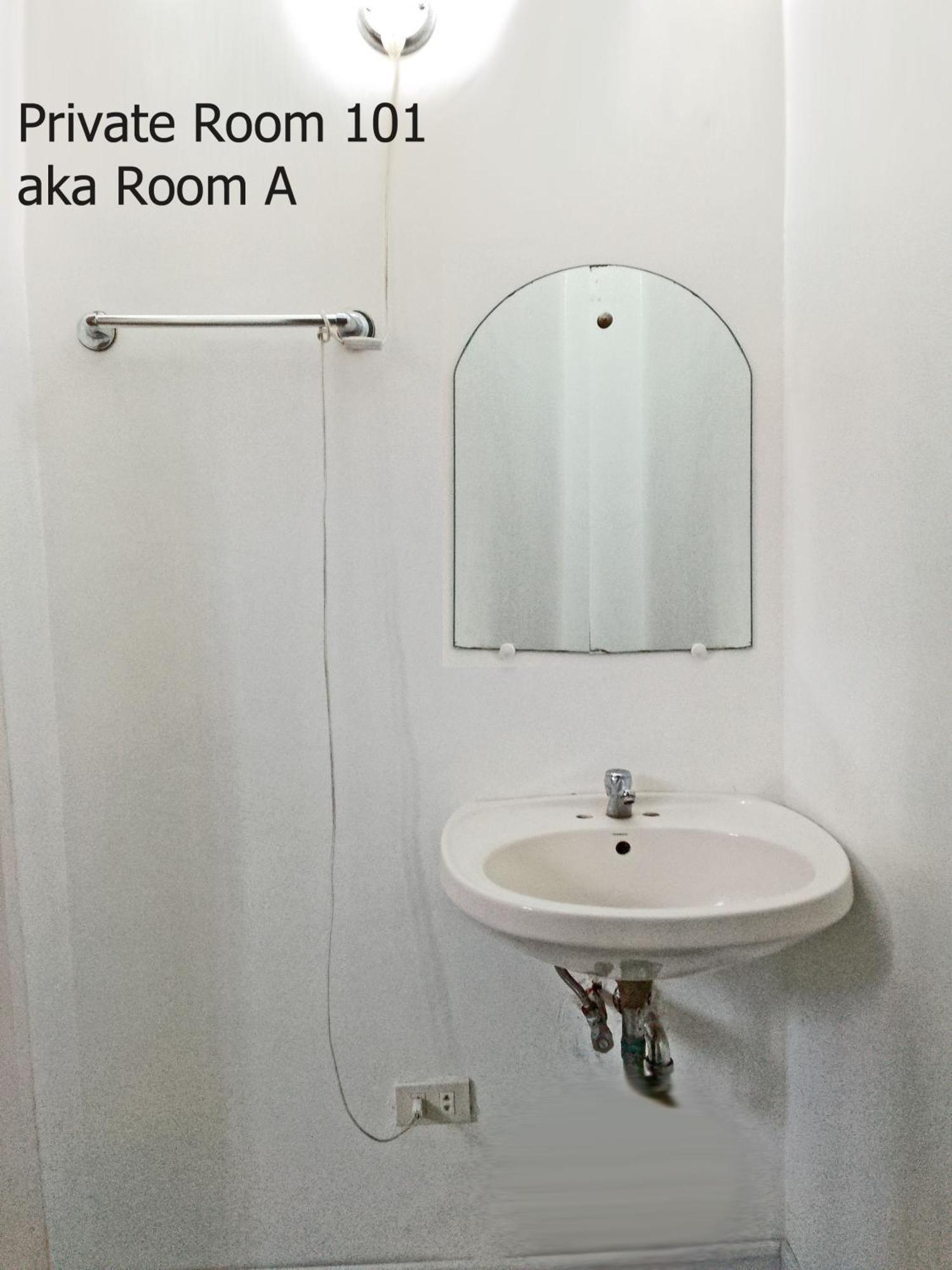 Palompon Leizel'S Bed & Breakfast מראה חיצוני תמונה