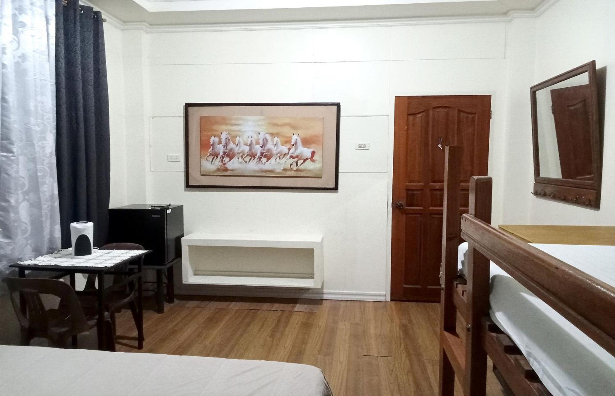 Palompon Leizel'S Bed & Breakfast מראה חיצוני תמונה